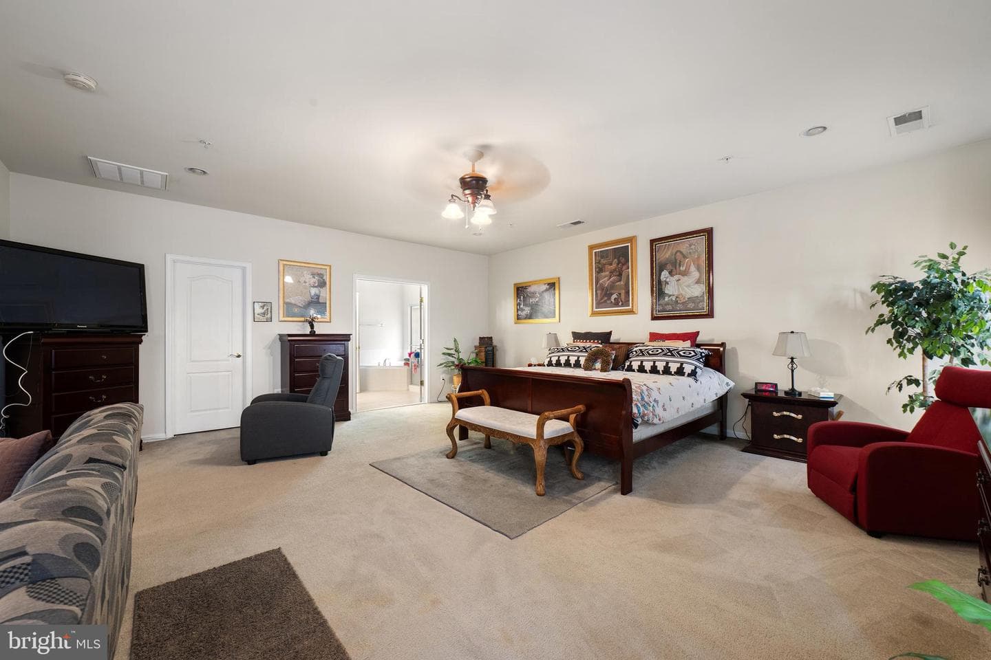 7207 Sudley photo 33