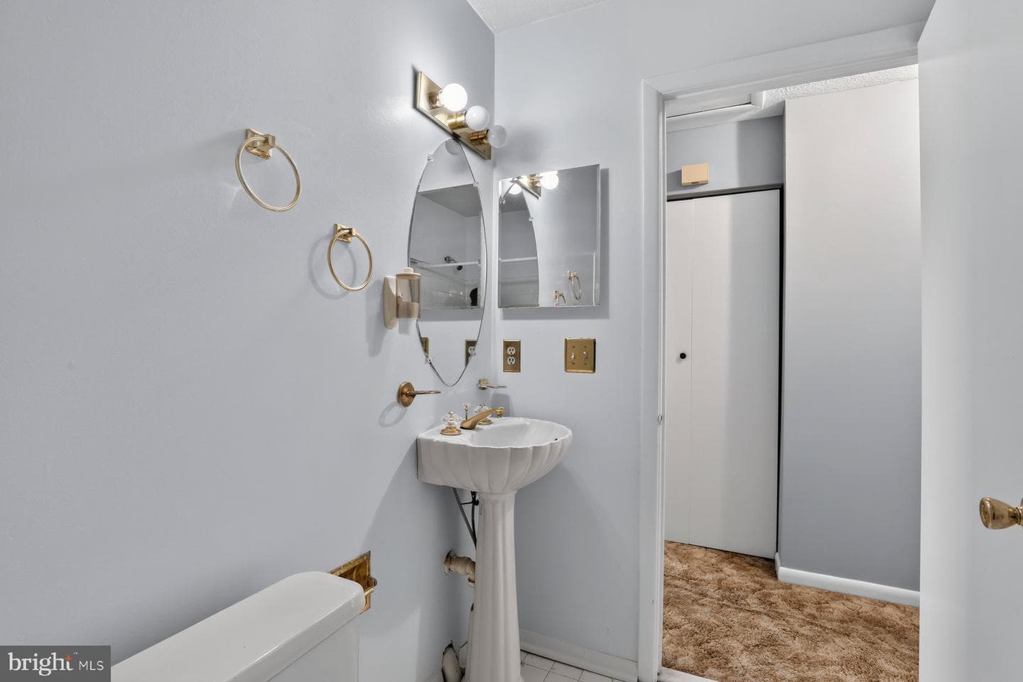 1103 Falconett Court photo 18