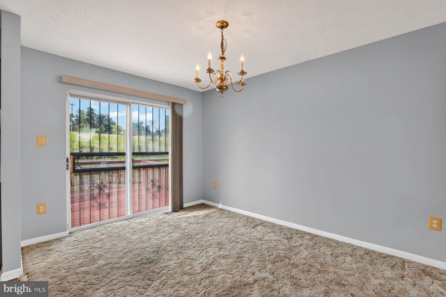 1103 Falconett Court photo 24