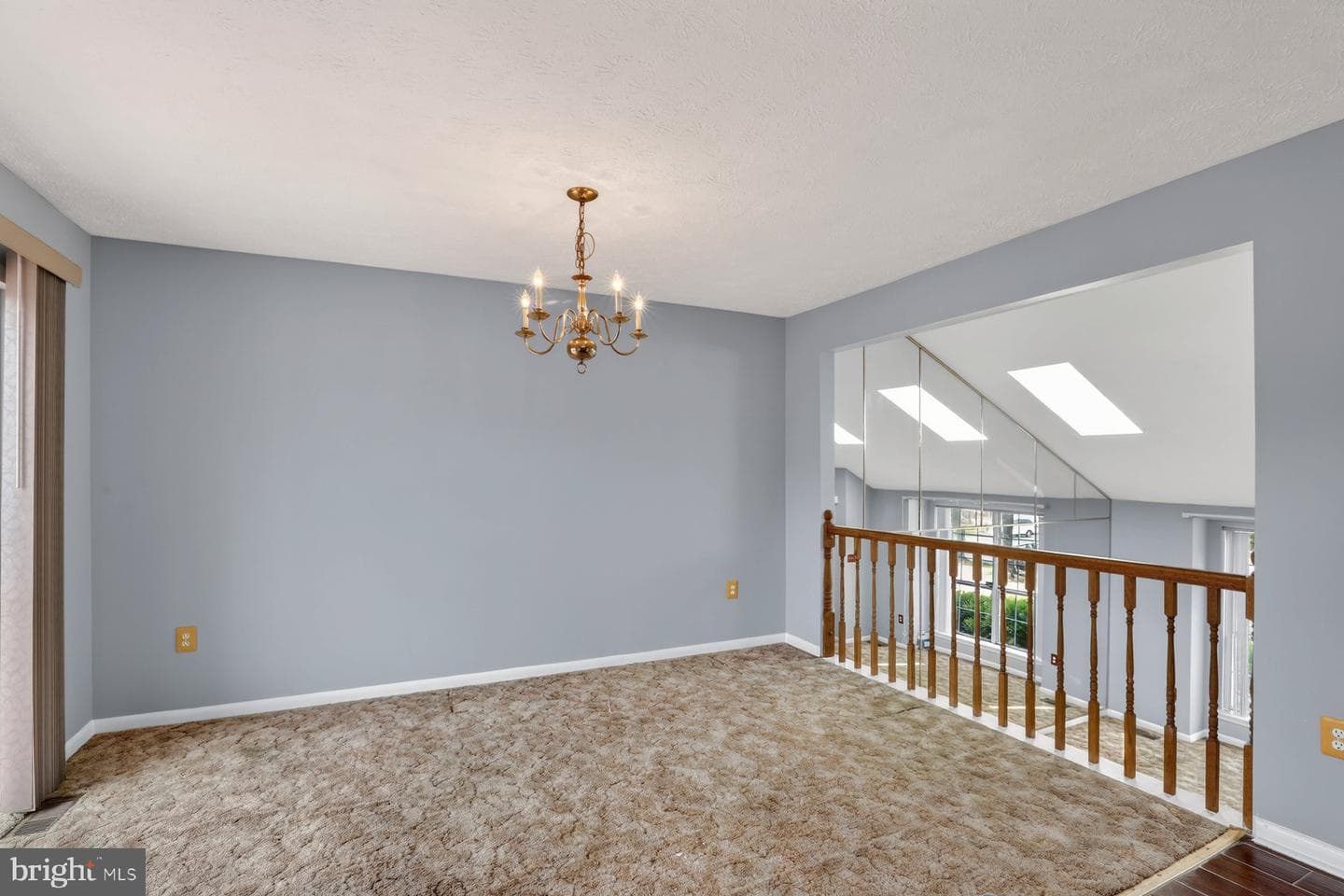 1103 Falconett Court photo 6