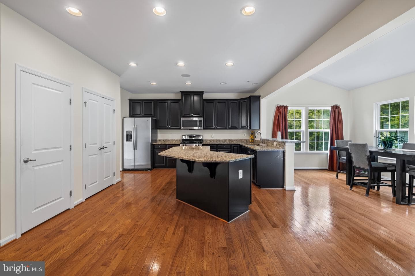 2911 Brentland Court photo 14
