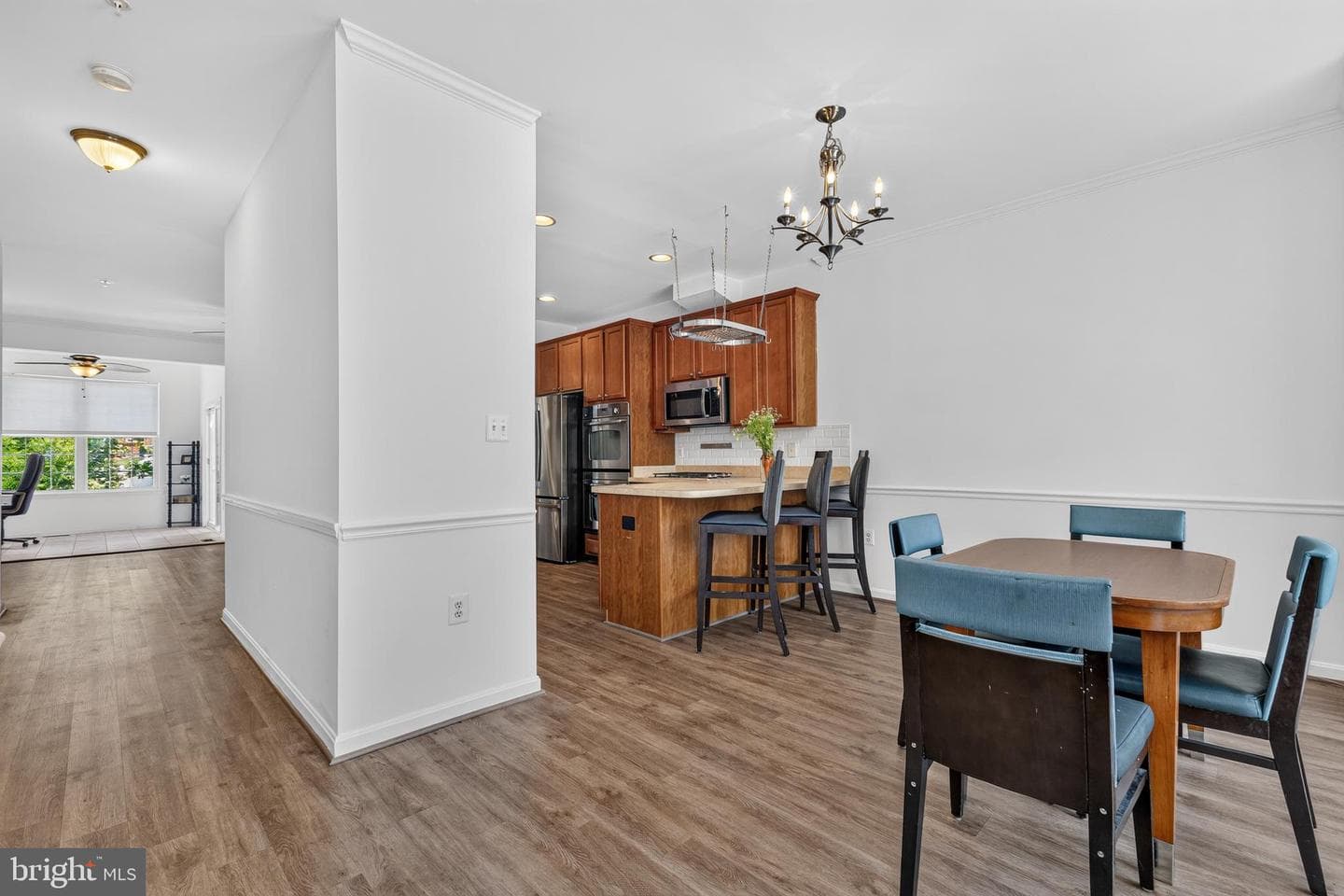7 Thomasson Court photo 5