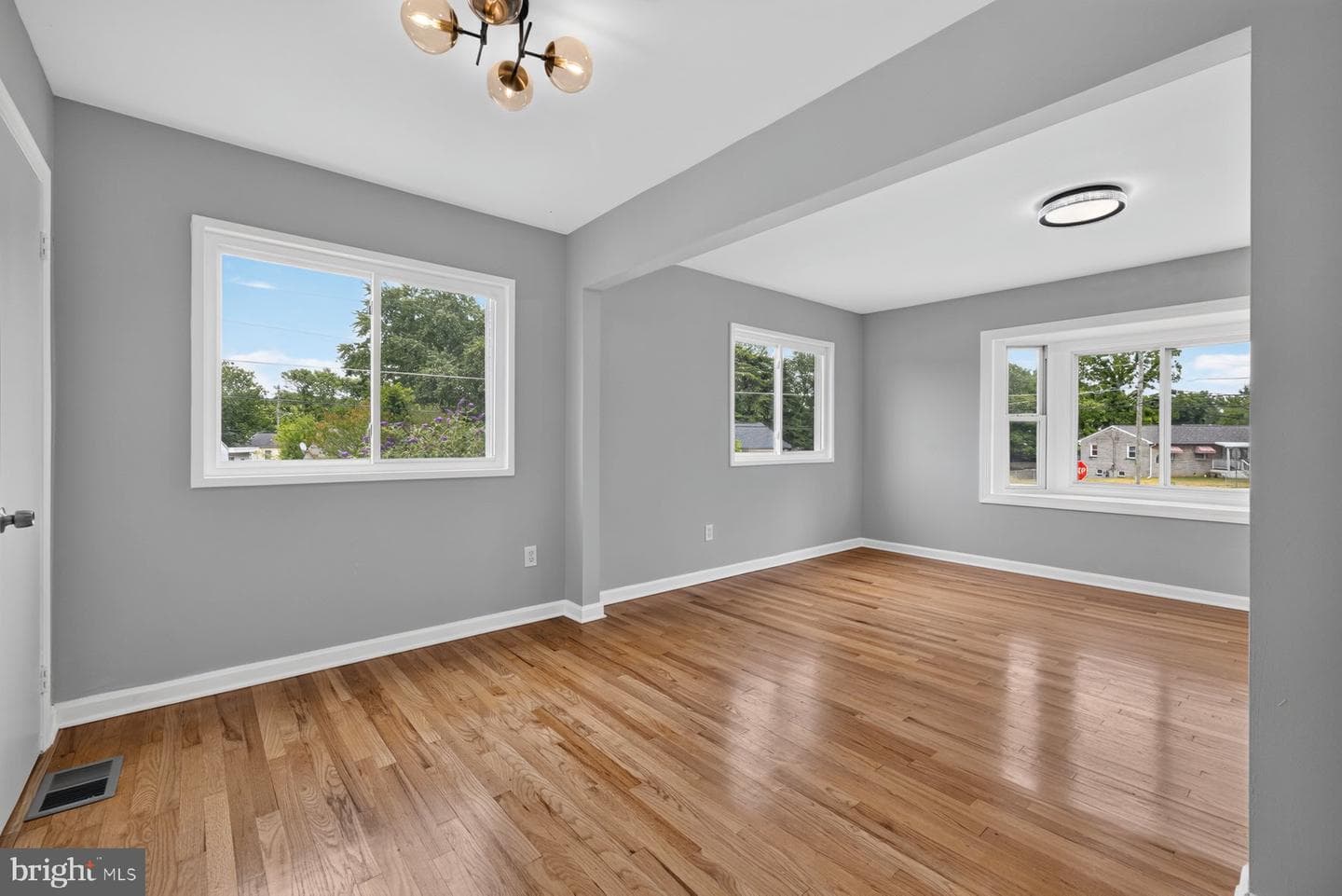 7408 Mason Street photo 9