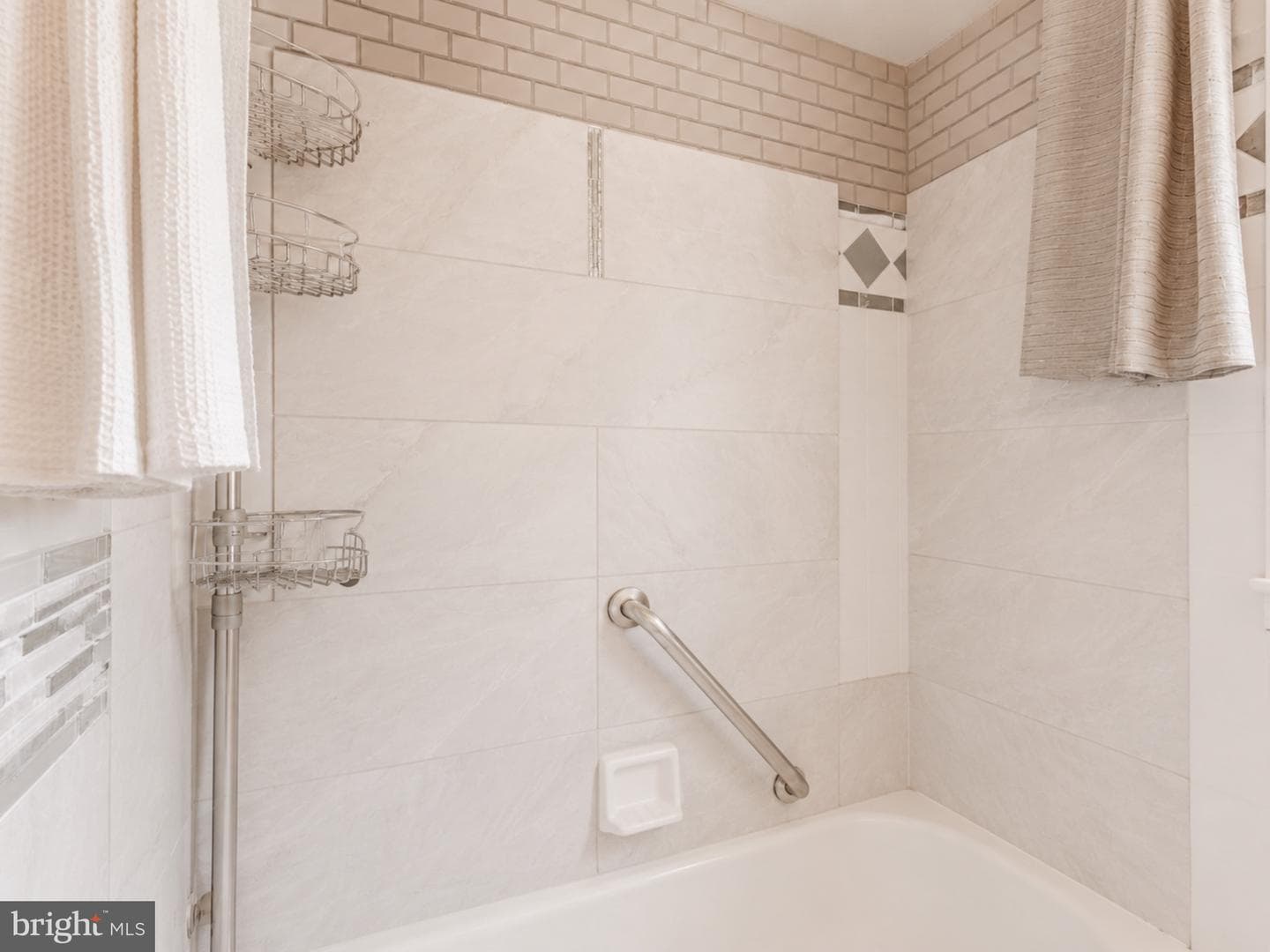 3211 32nd Avenue photo 27