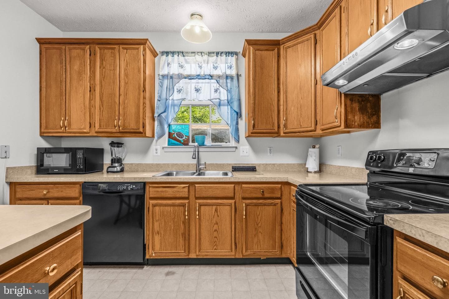 2906 Argentina Place photo 15