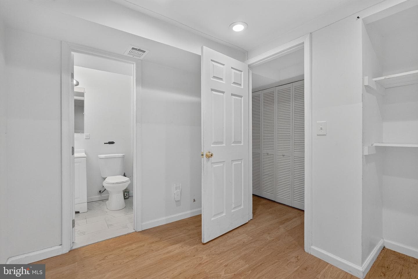 12904 Dauphin Court photo 22