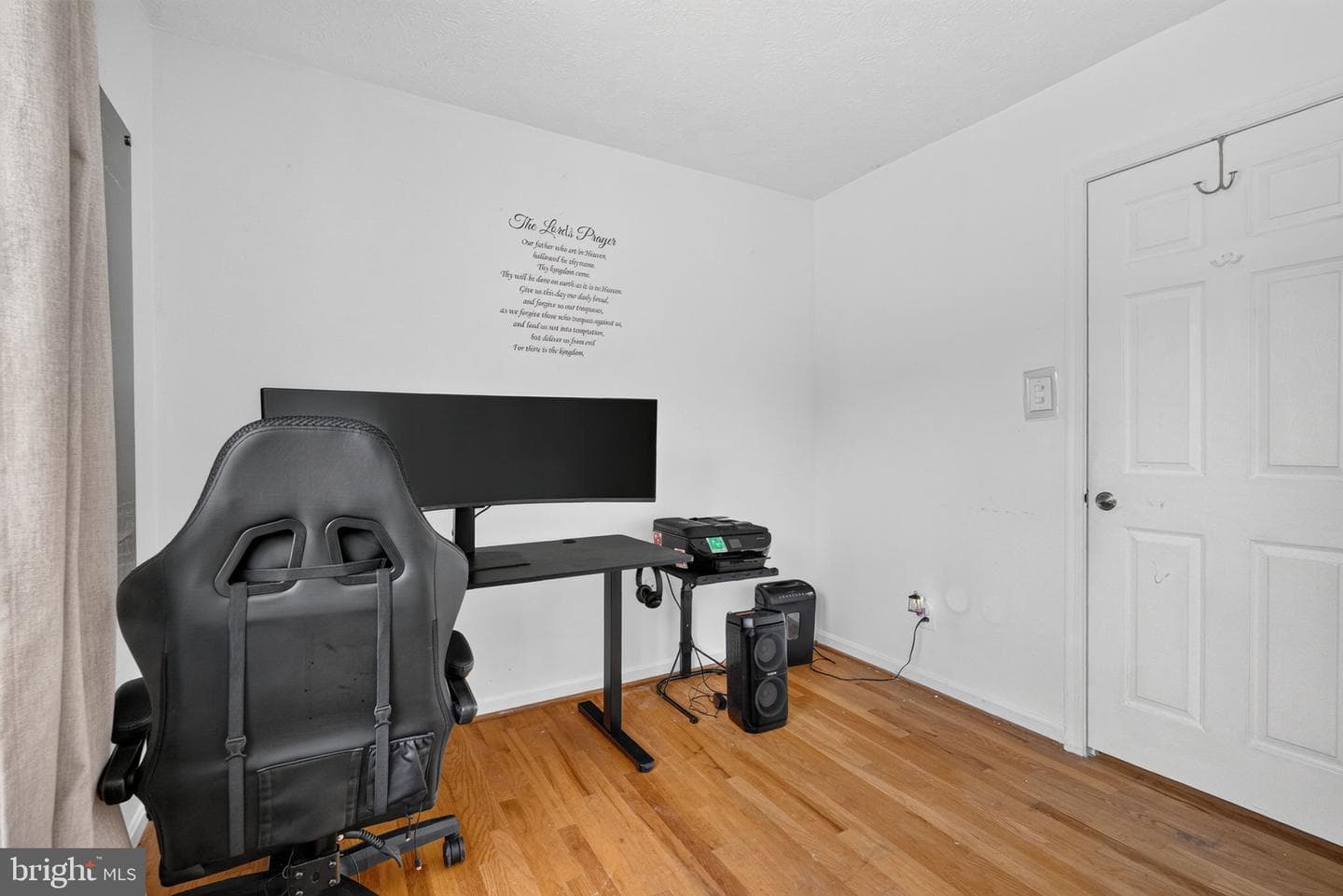 12904 Dauphin Court photo 37