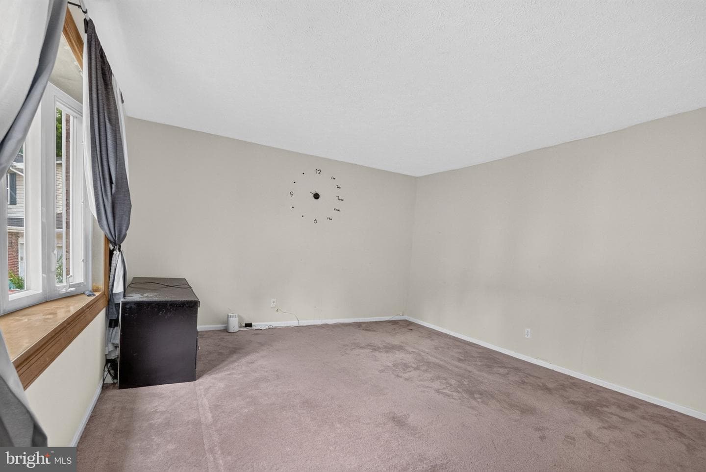 12904 Dauphin Court photo 7