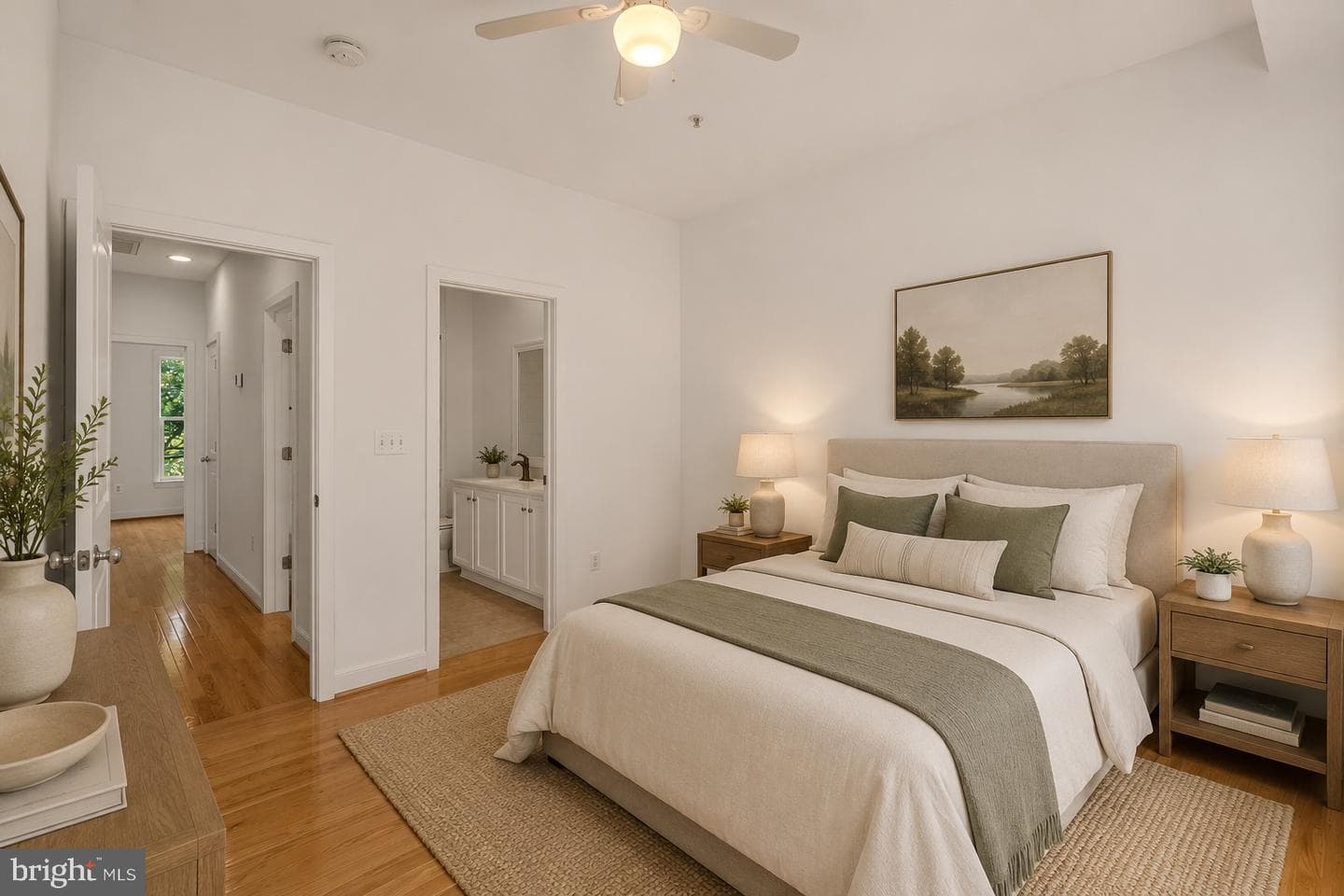 4548 Longfellow Street photo 9