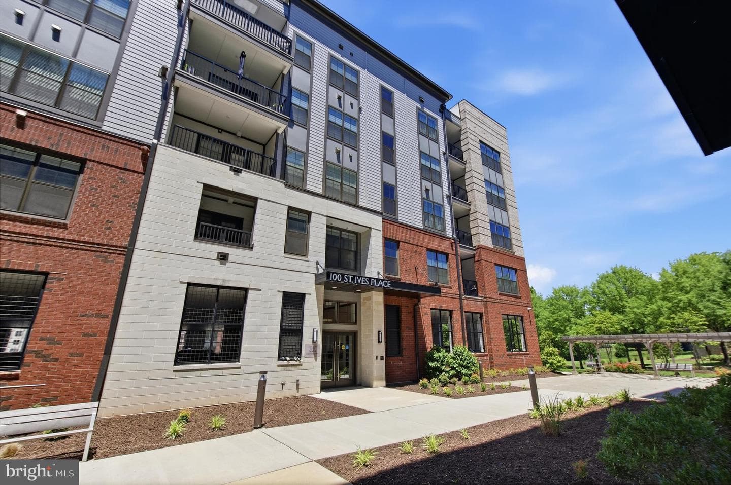 100 Saint Ives Place #108, Oxon Hill