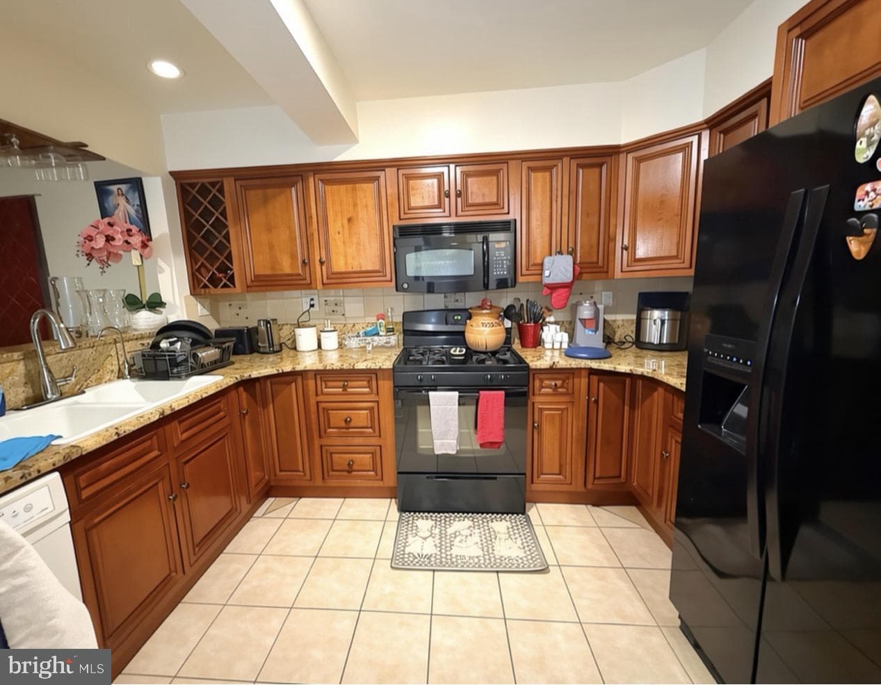 2420 Hannon Street photo 10
