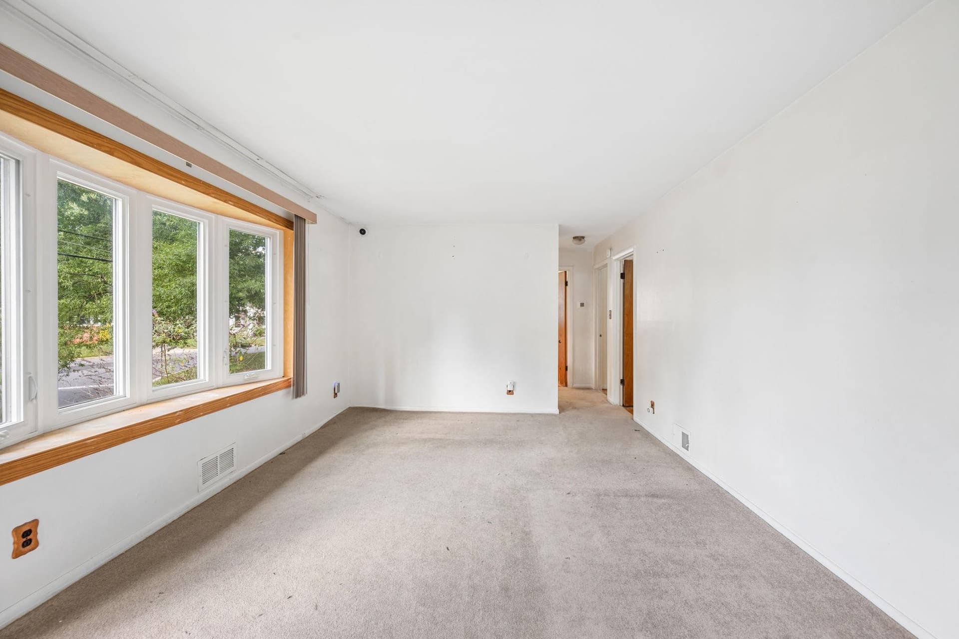 5711 Osage Street photo 4