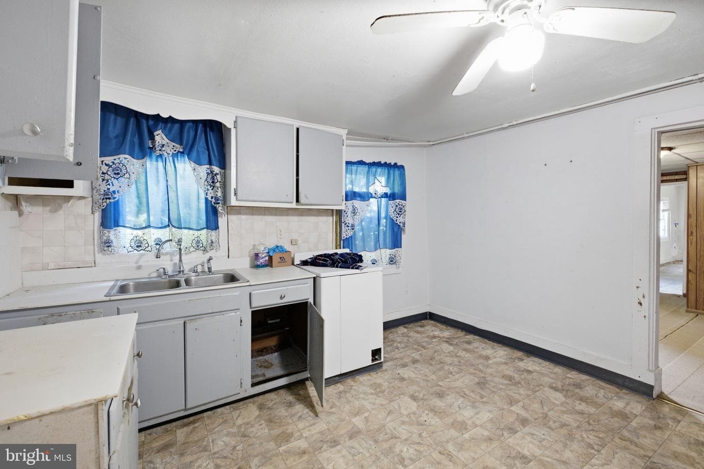 17501 Watershed Drive photo 11