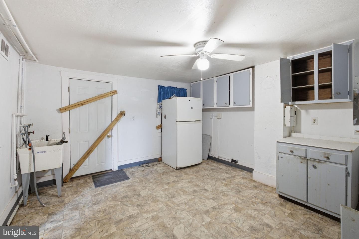 17501 Watershed Drive photo 12