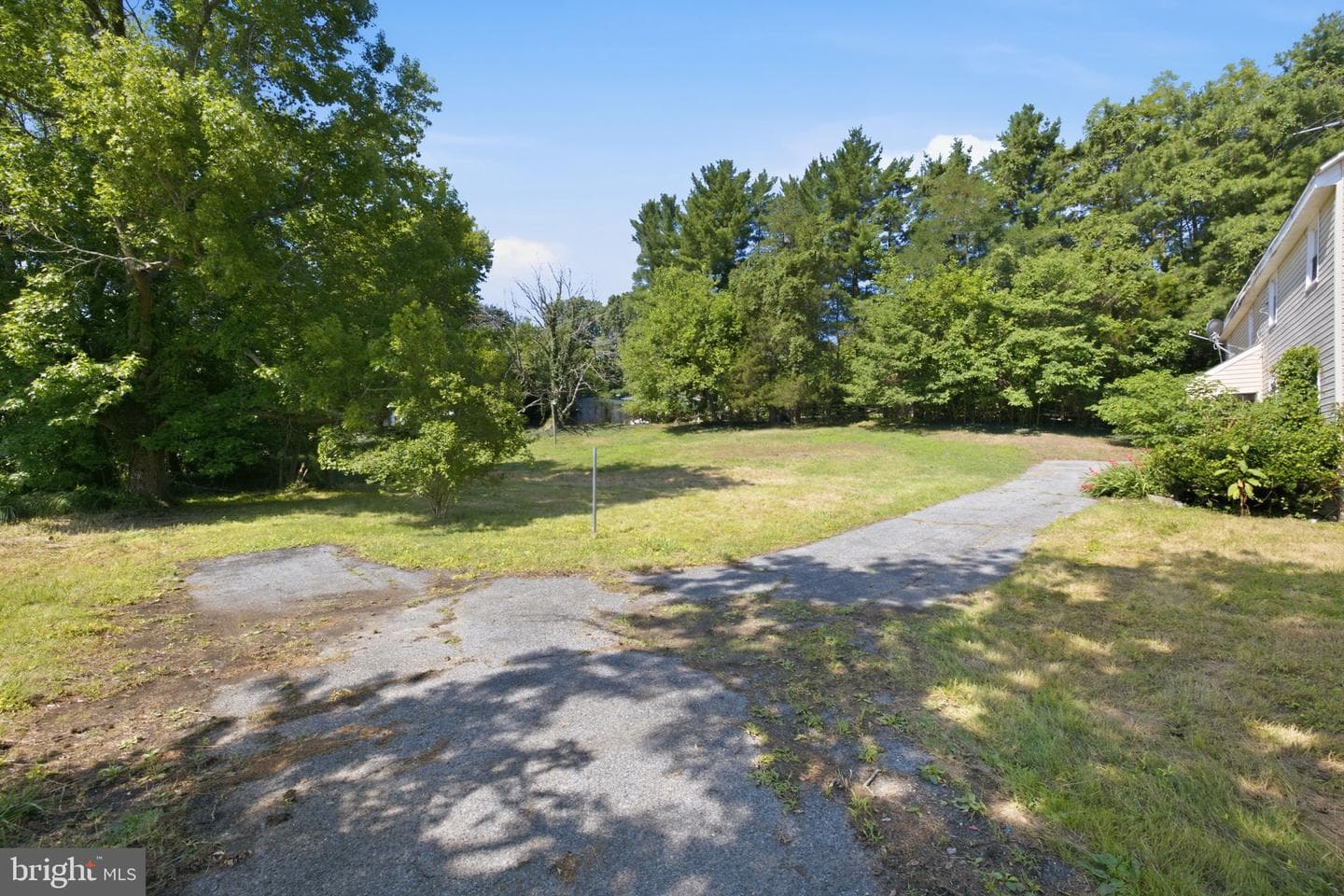 17501 Watershed Drive photo 32