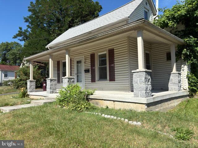 725 Mentor Avenue photo 6