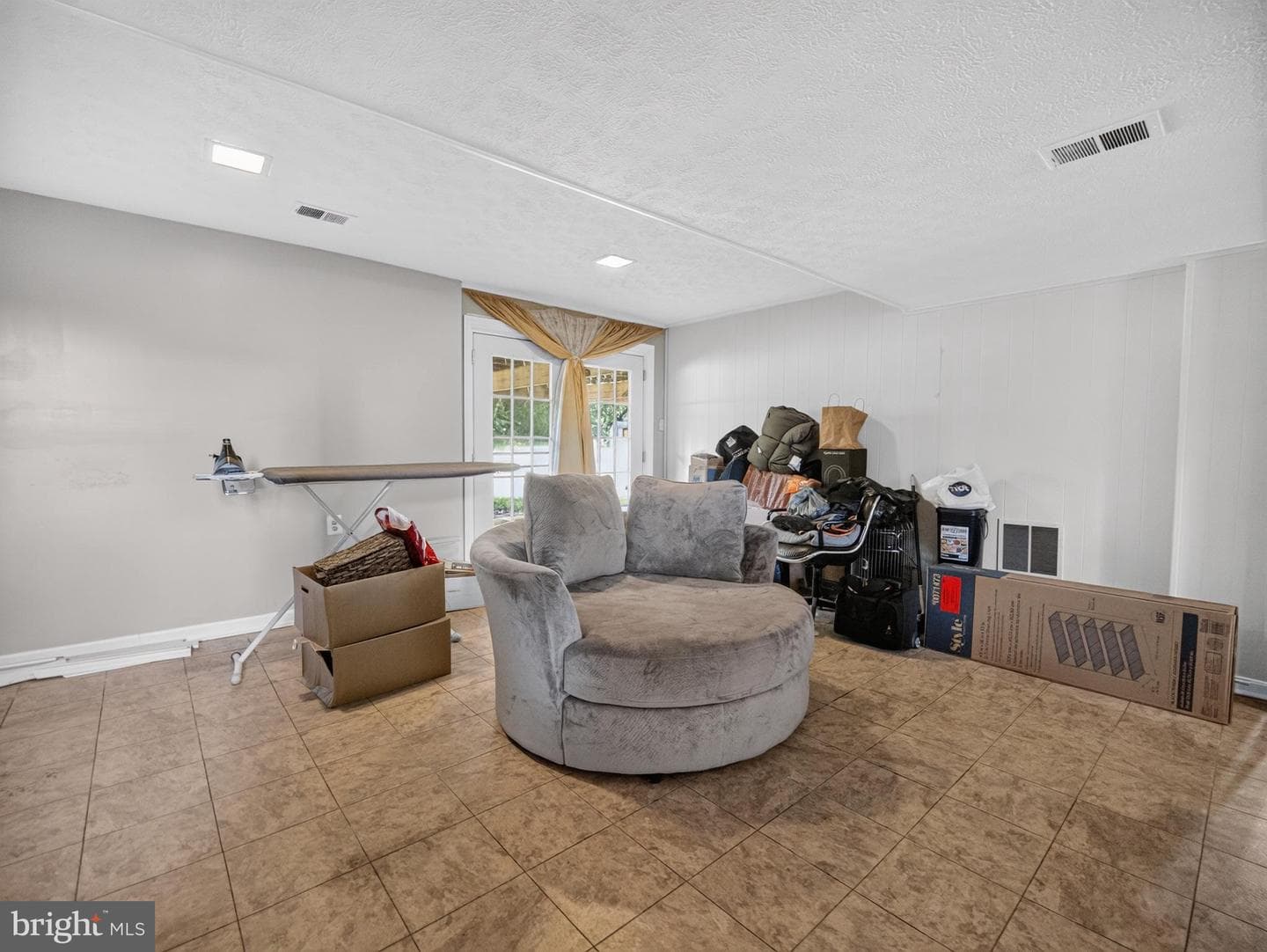 8411 Thornberry Drive W photo 58
