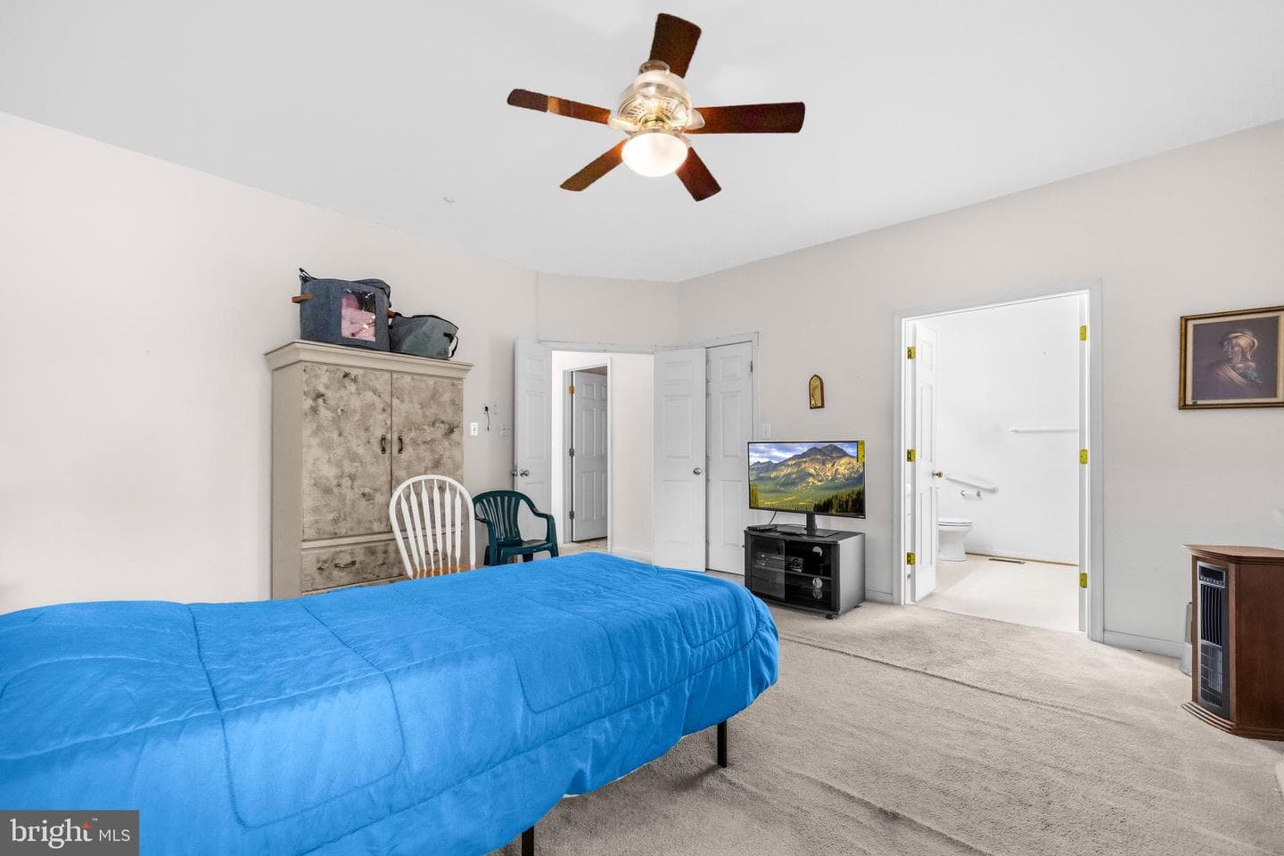 4301 Hickory Leaf Court photo 15