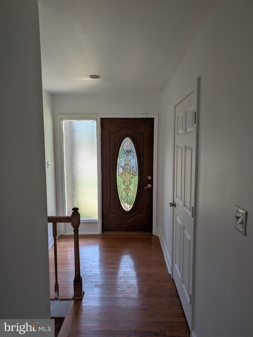 5106 Tall Oak Court photo 2
