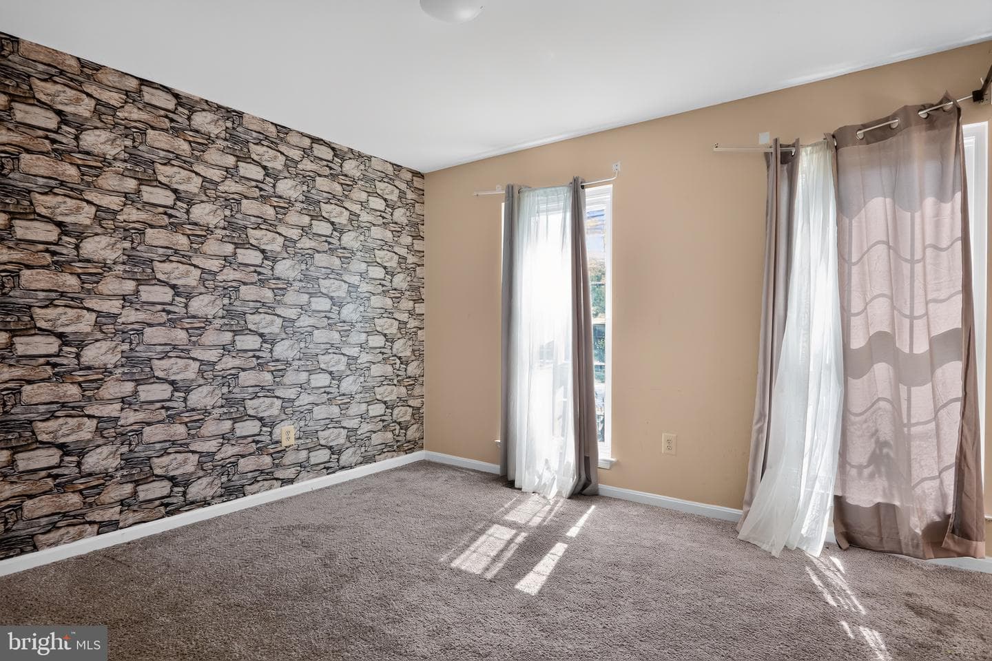 10212 Marlboro Woods Drive photo 3