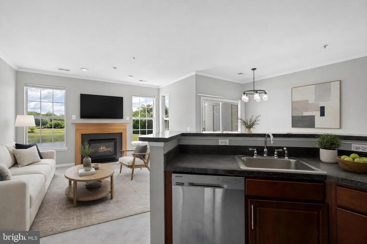 15620 Everglade #305 photo 15