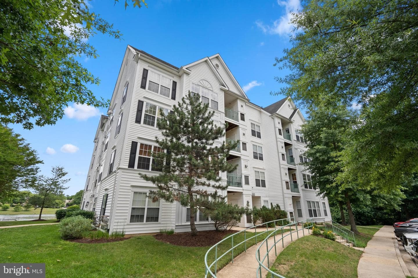 15620 Everglade #305 photo 16