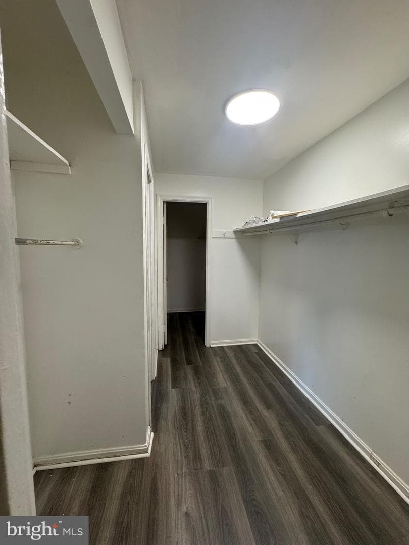 7990 Lakecrest Drive photo 7