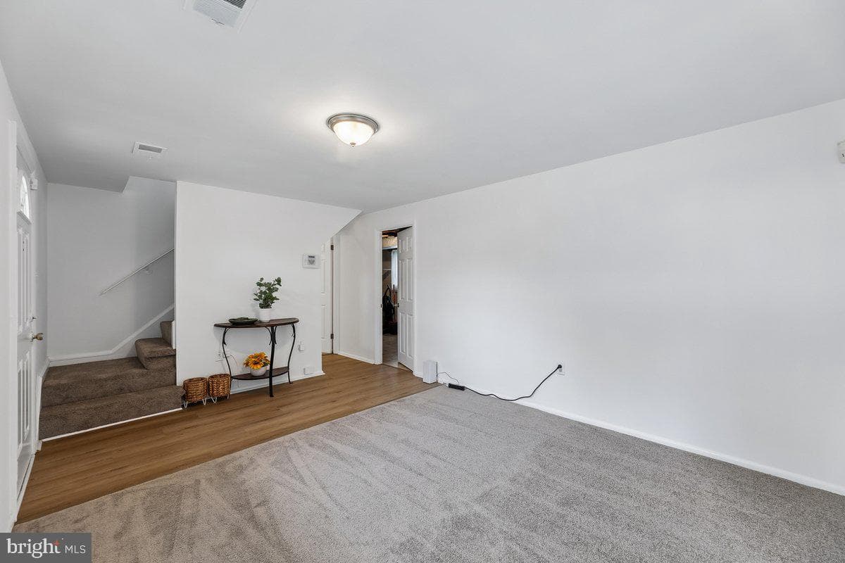 605 Hedgeleaf Avenue photo 7