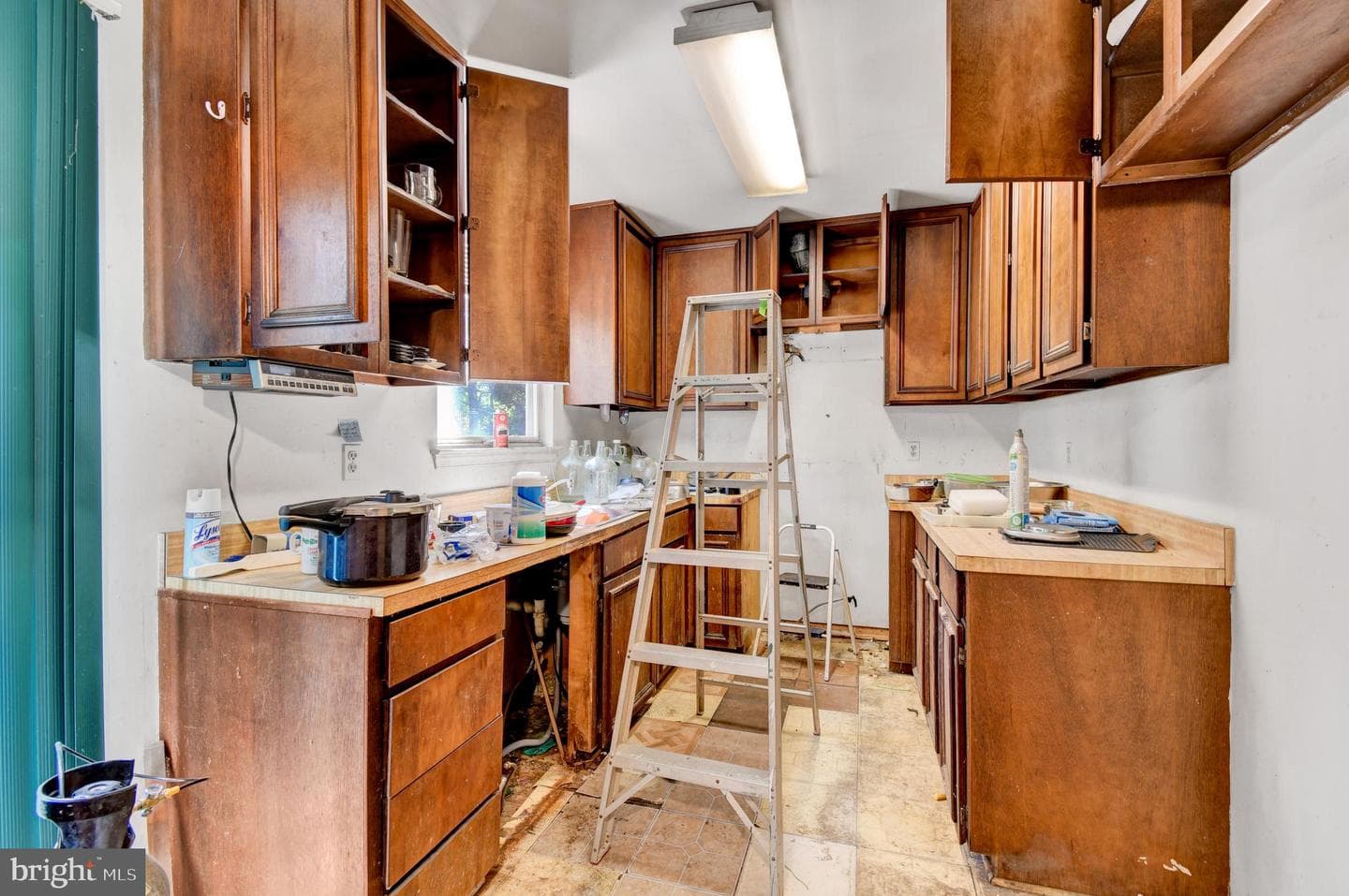 7111 Forbes Boulevard photo 11