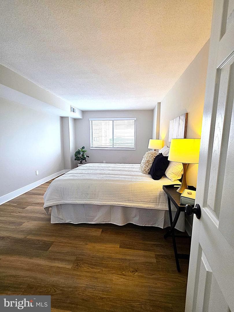 1836 Metzerott Road #706 photo 26