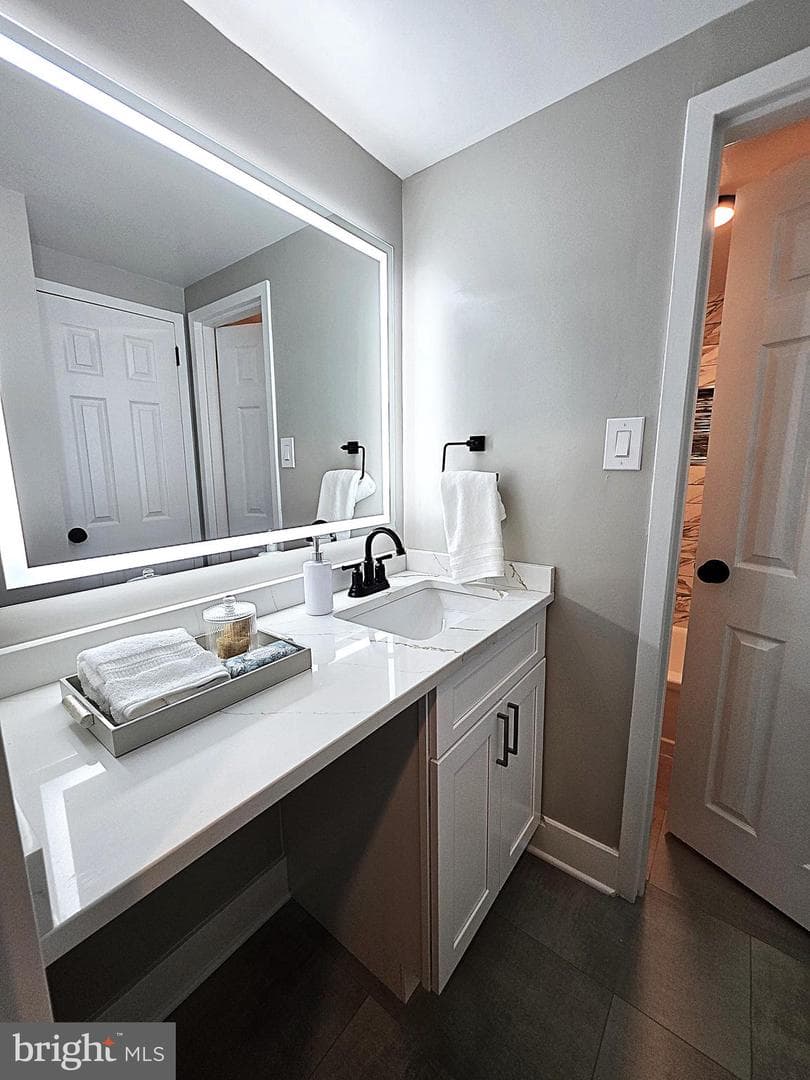 1836 Metzerott Road #706 photo 27