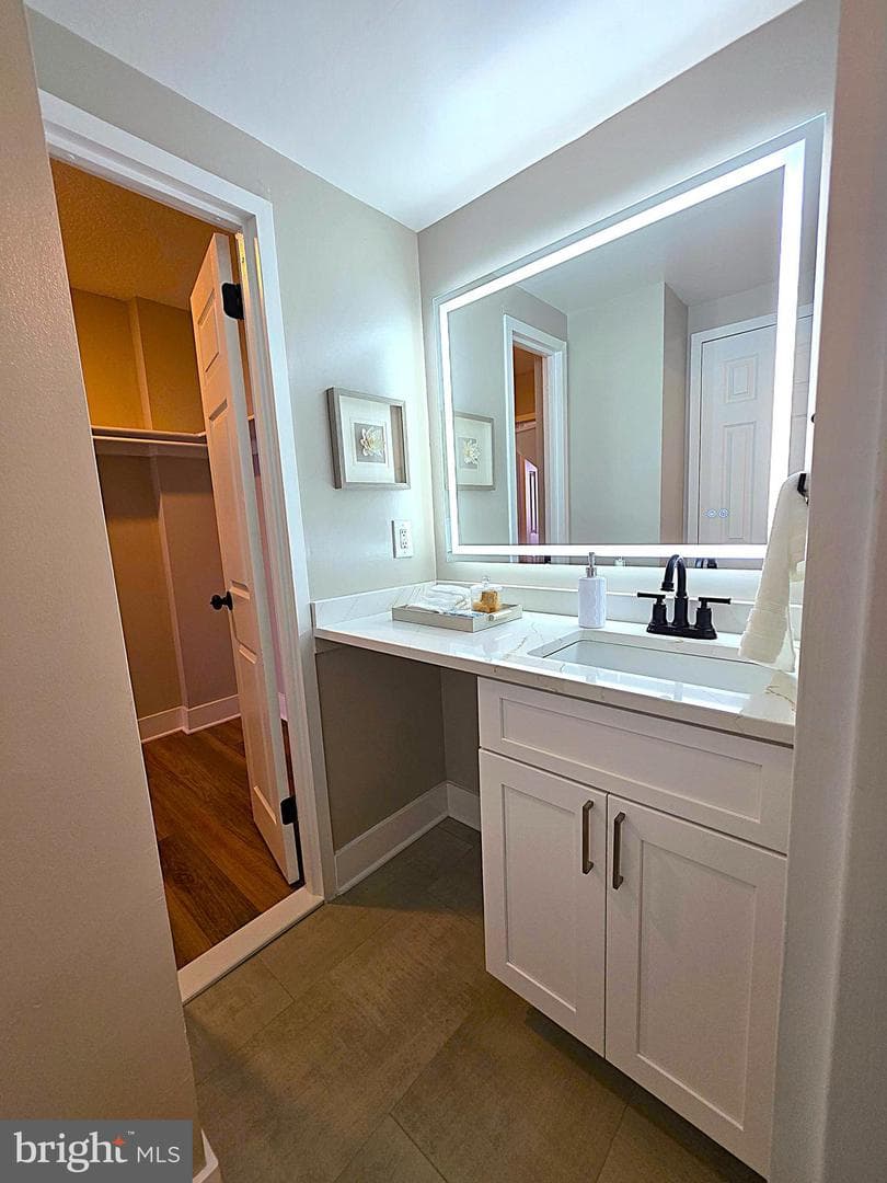 1836 Metzerott Road #706 photo 29