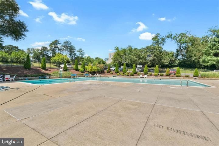 1836 Metzerott Road #706 photo 37