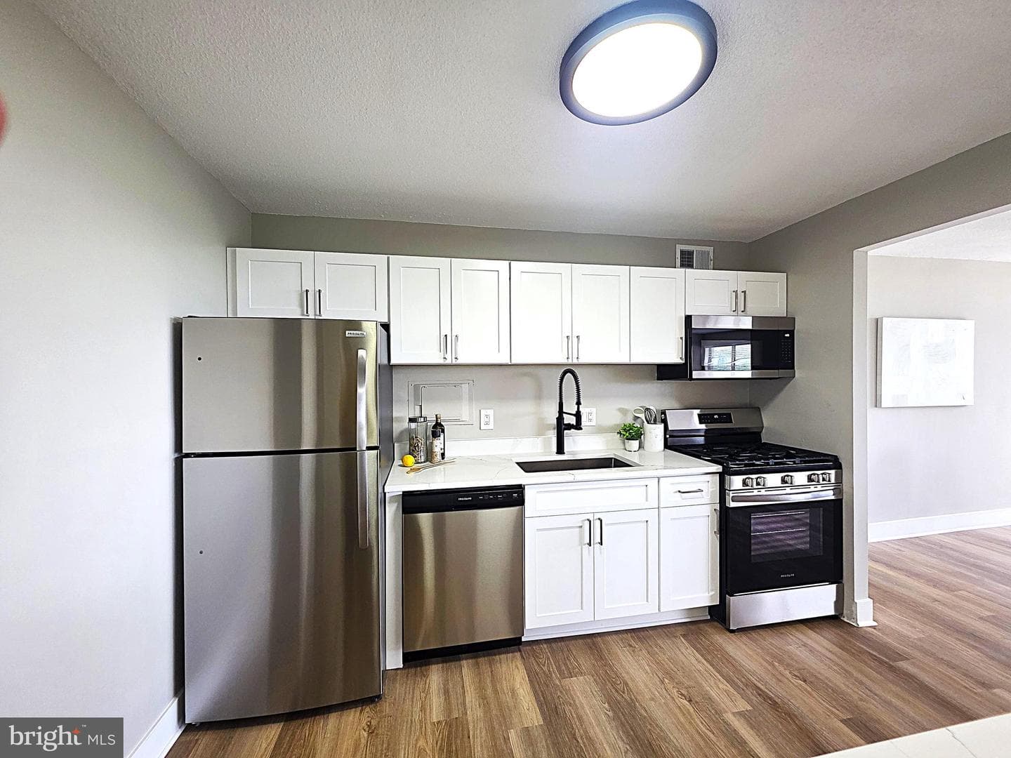1836 Metzerott Road #706 photo 6
