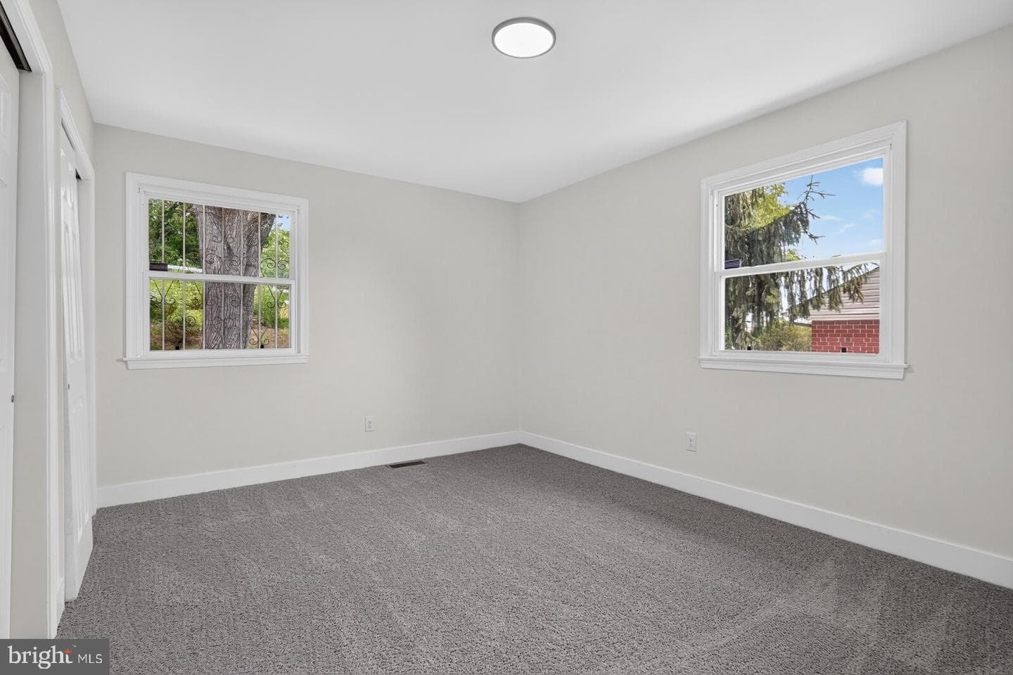 10914 Layton Street photo 23
