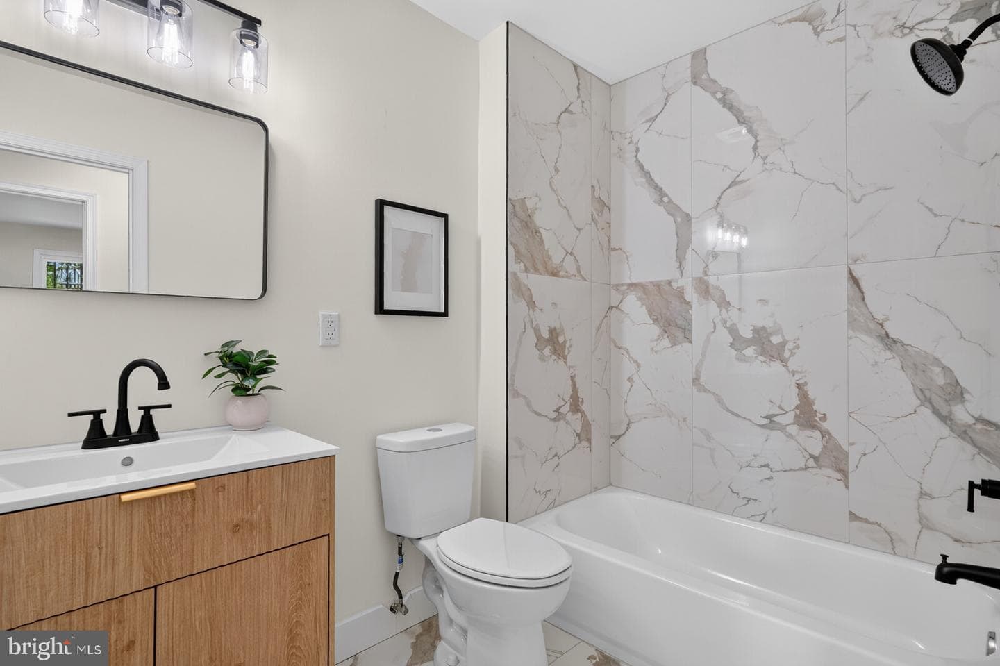 10914 Layton Street photo 27