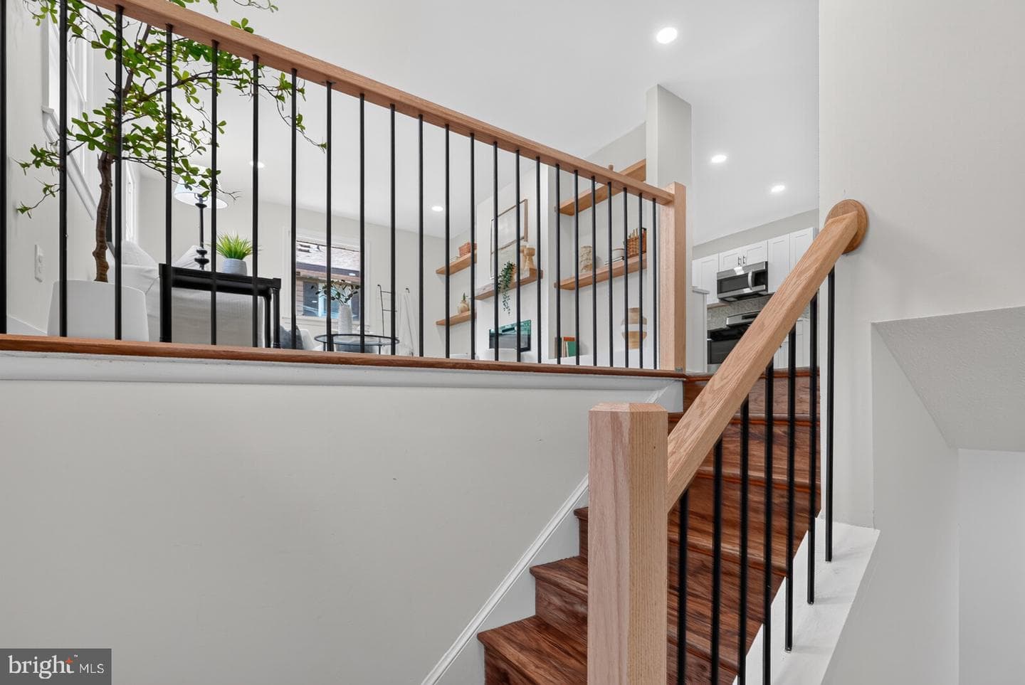 10914 Layton Street photo 4
