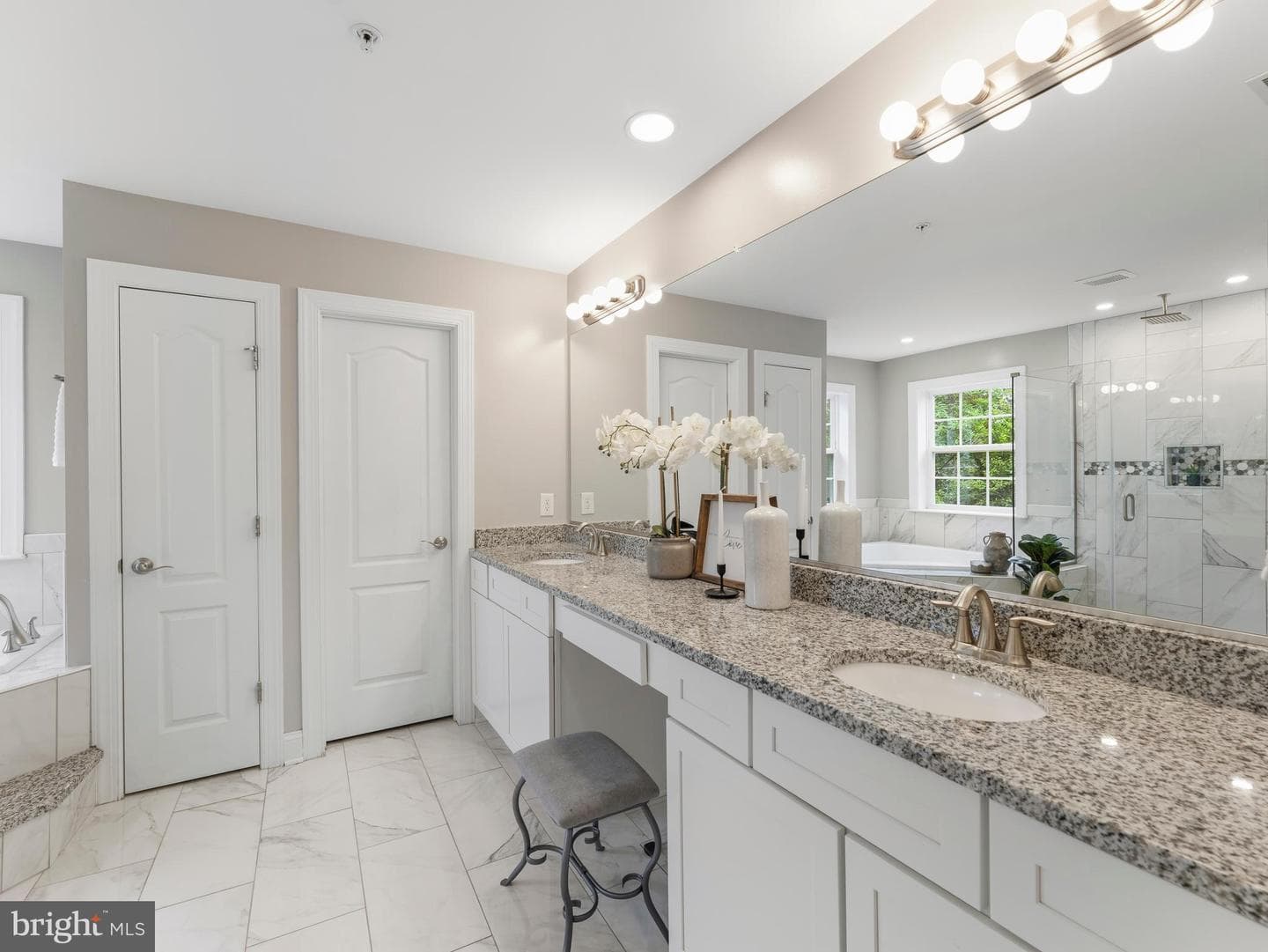 100 Inverness Lane photo 21