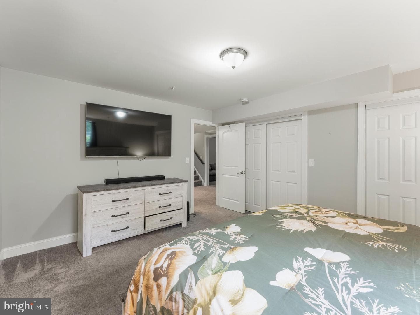 100 Inverness Lane photo 29