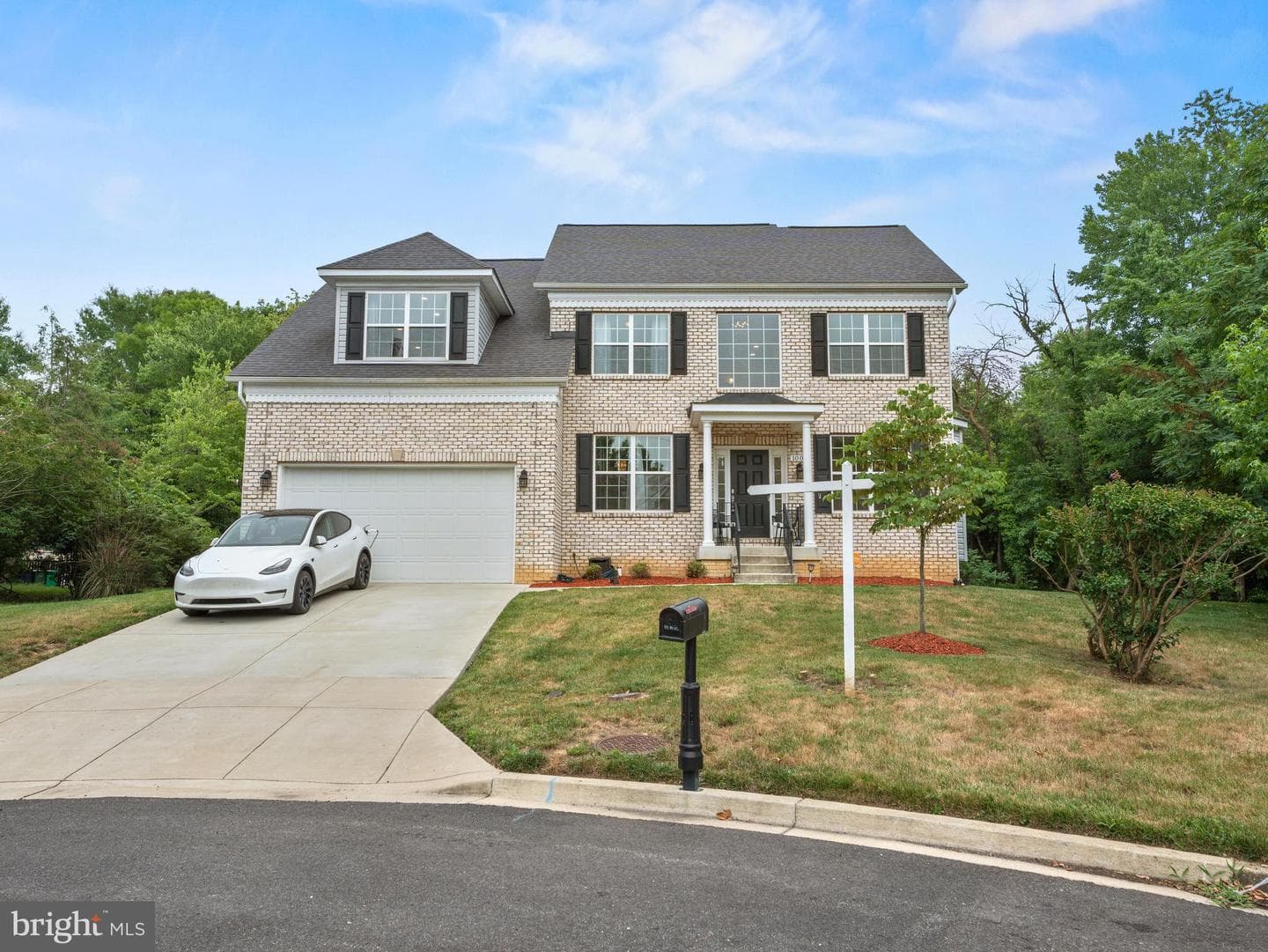100 Inverness Lane photo 36