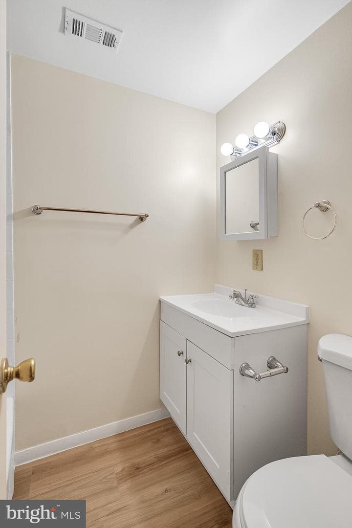 7208 Donnell Place #b-2 photo 20