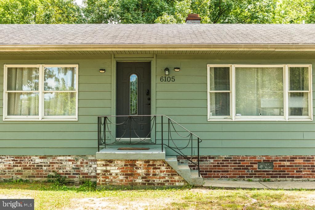 6105 Kirby Road, Clinton