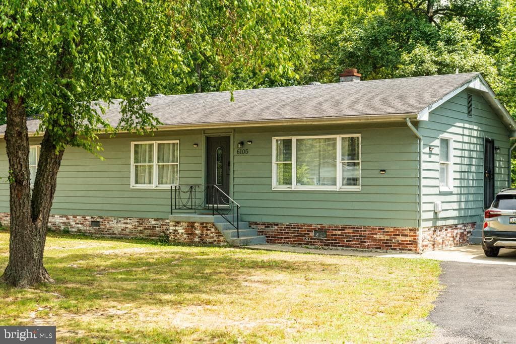 6105 Kirby Road, Clinton