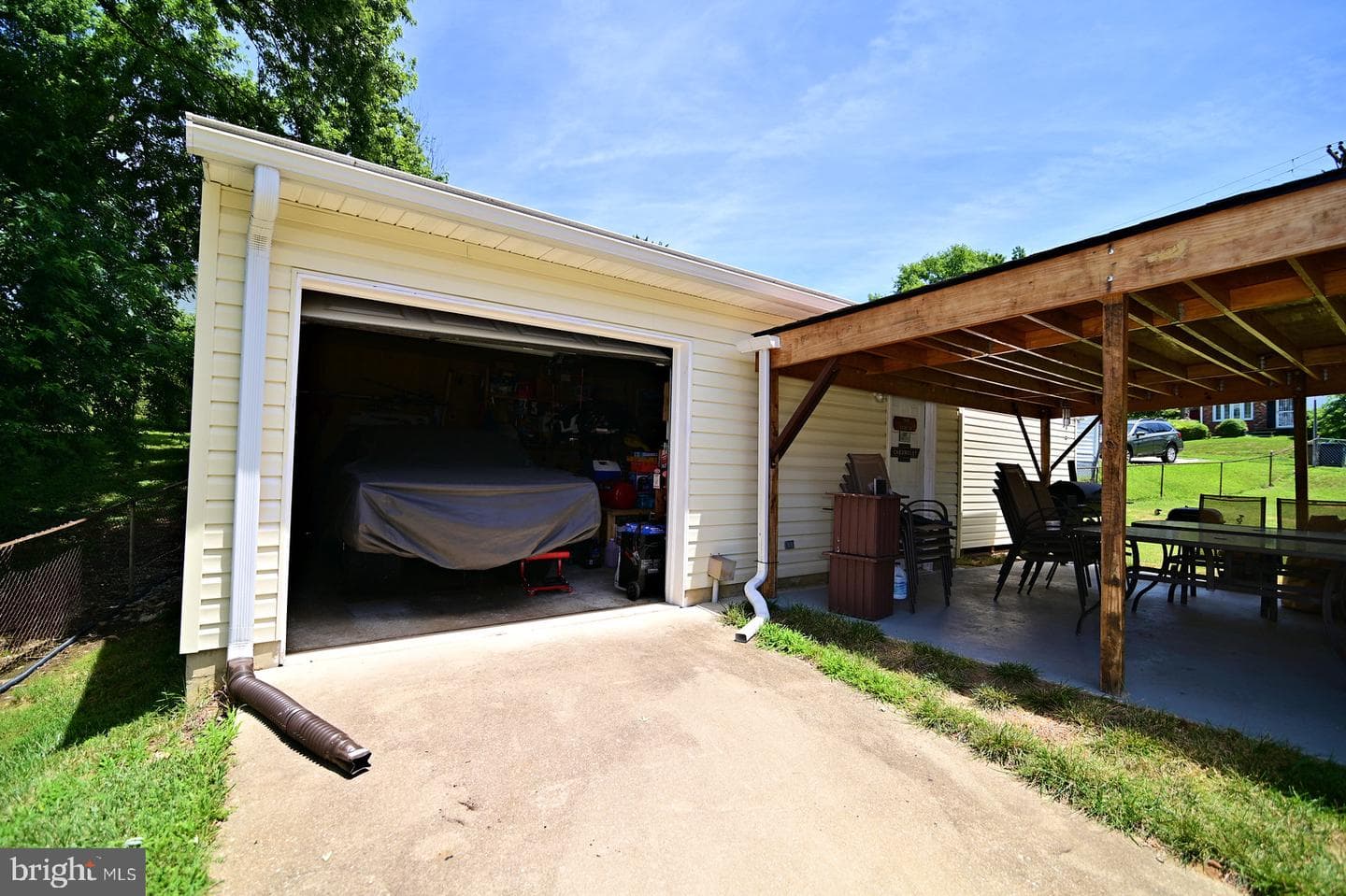 5528 Helmont Drive photo 27