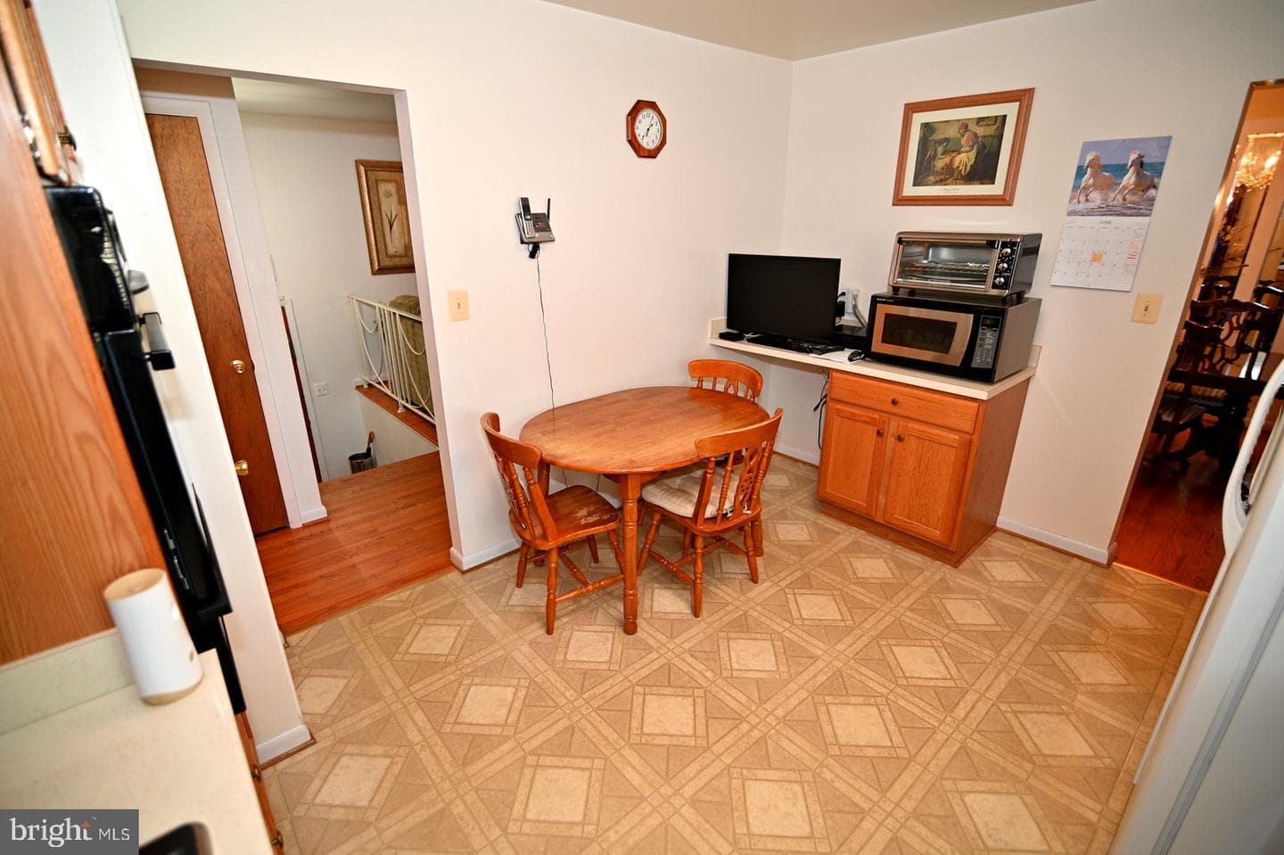 5528 Helmont Drive photo 32