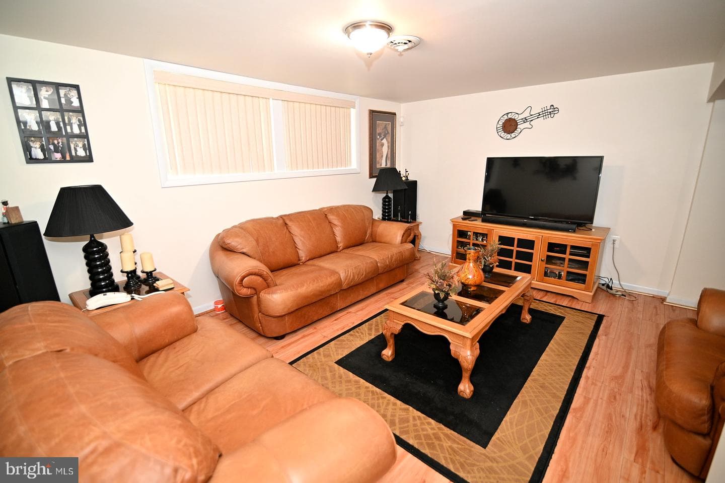 5528 Helmont Drive photo 4