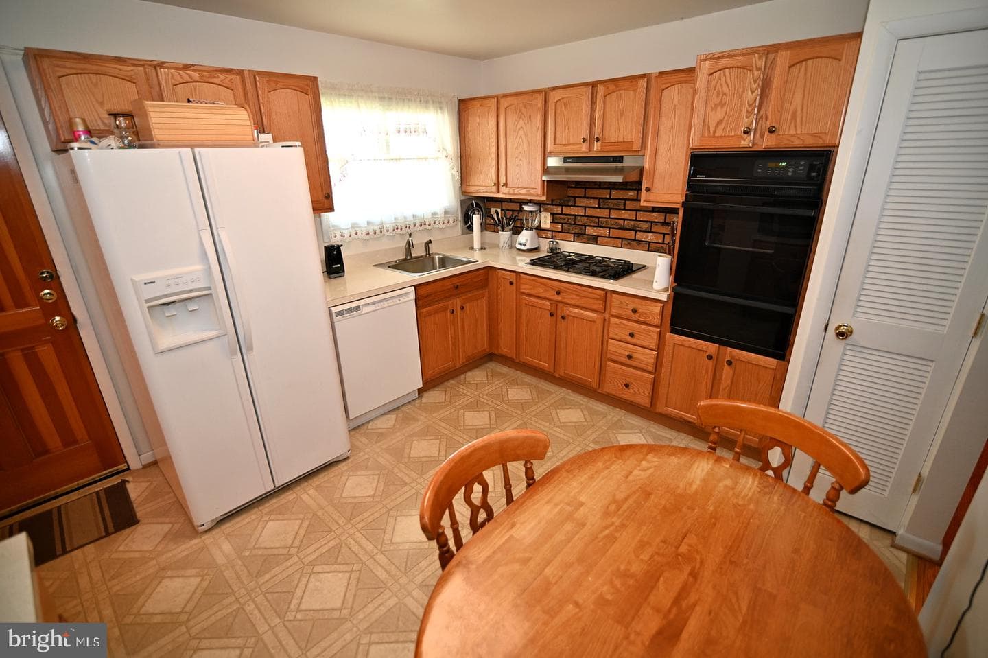 5528 Helmont Drive photo 53