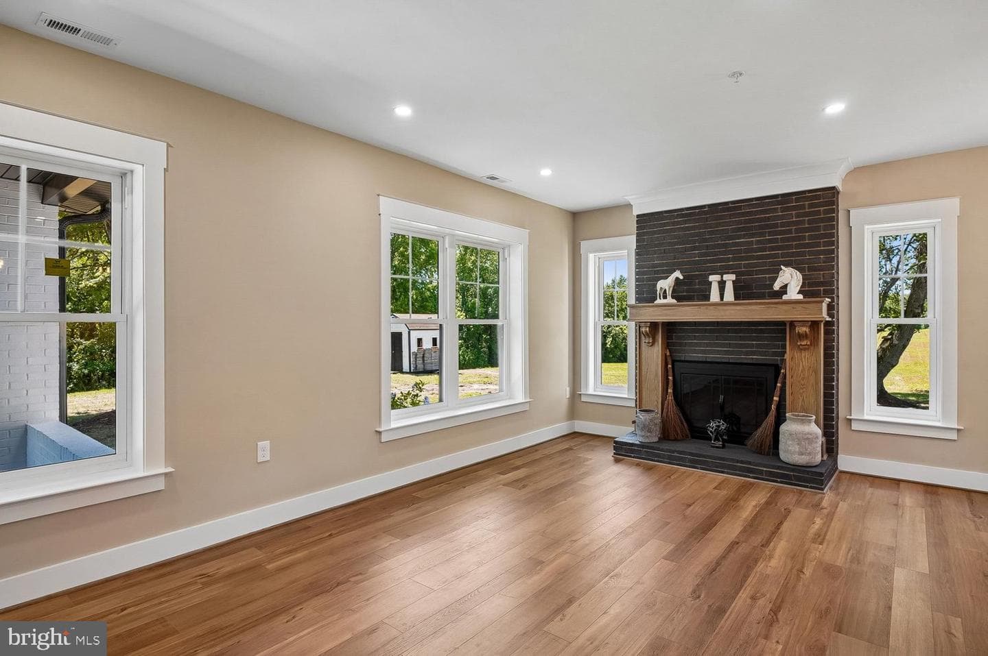 17304 Queen Anne Bridge Road photo 11