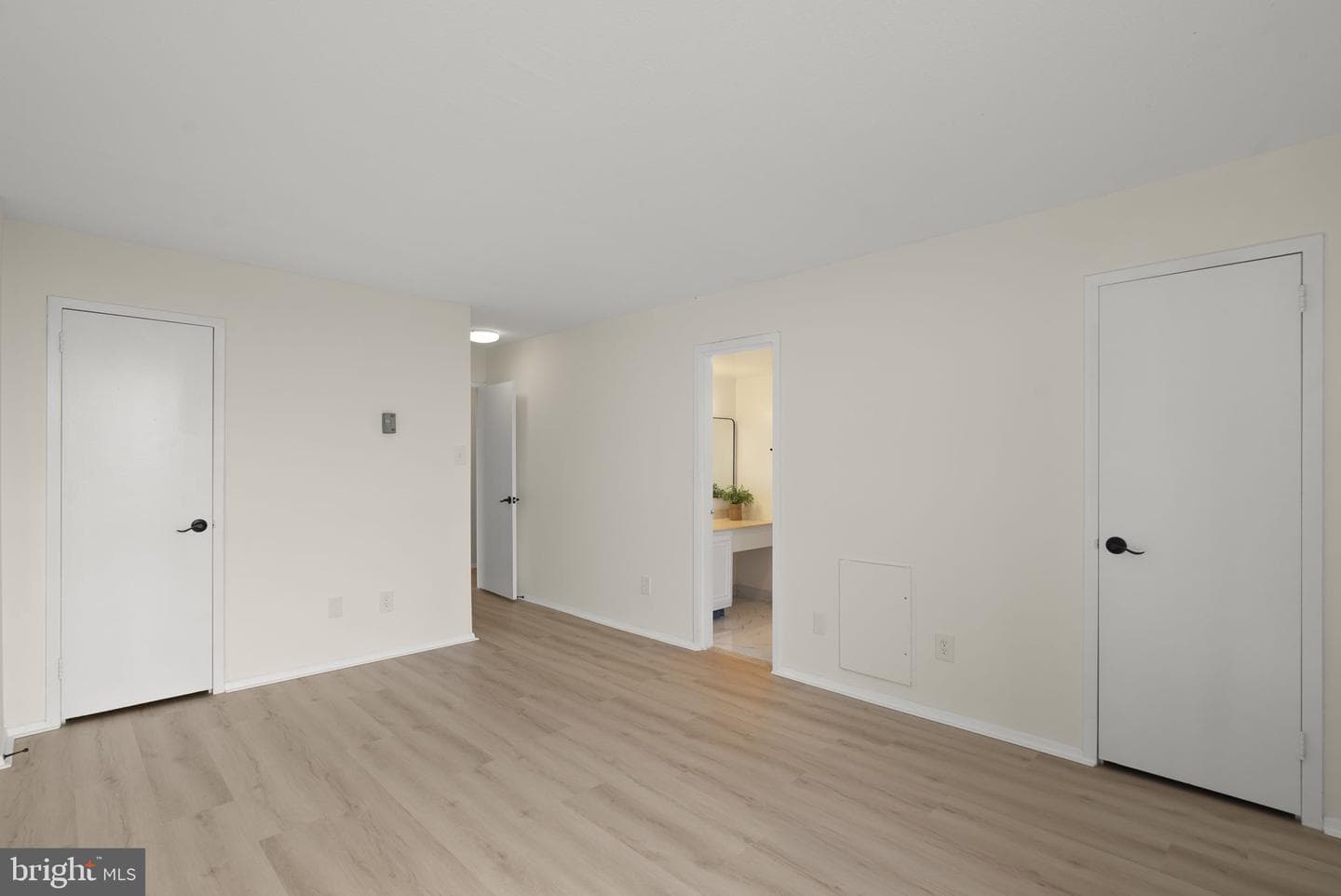 6100 Westchester Park Drive #1117 photo 22