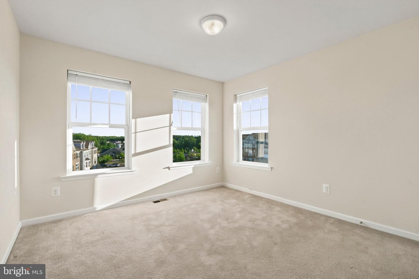 9602 Tealbriar Drive photo 27